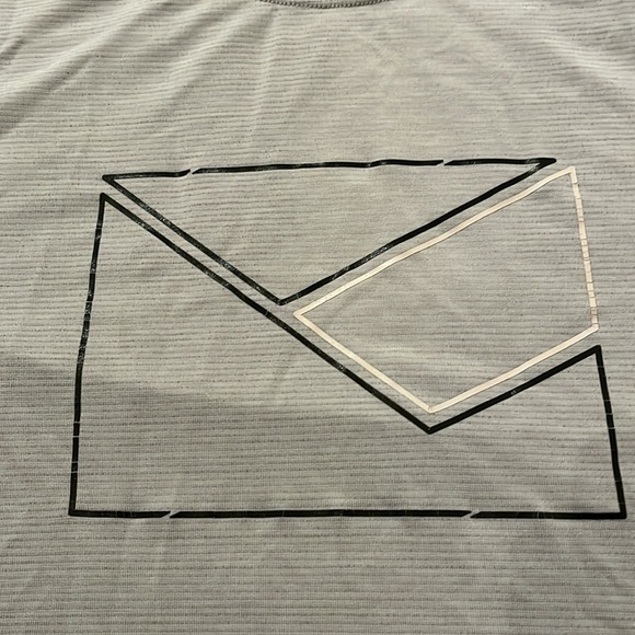 Men’s large lululemon graphic tee - Picture 2 of 6